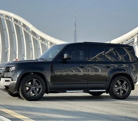 Land Rover Defender 2023