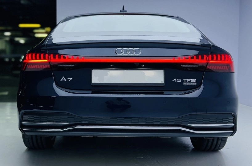 Rent Audi A7 2024