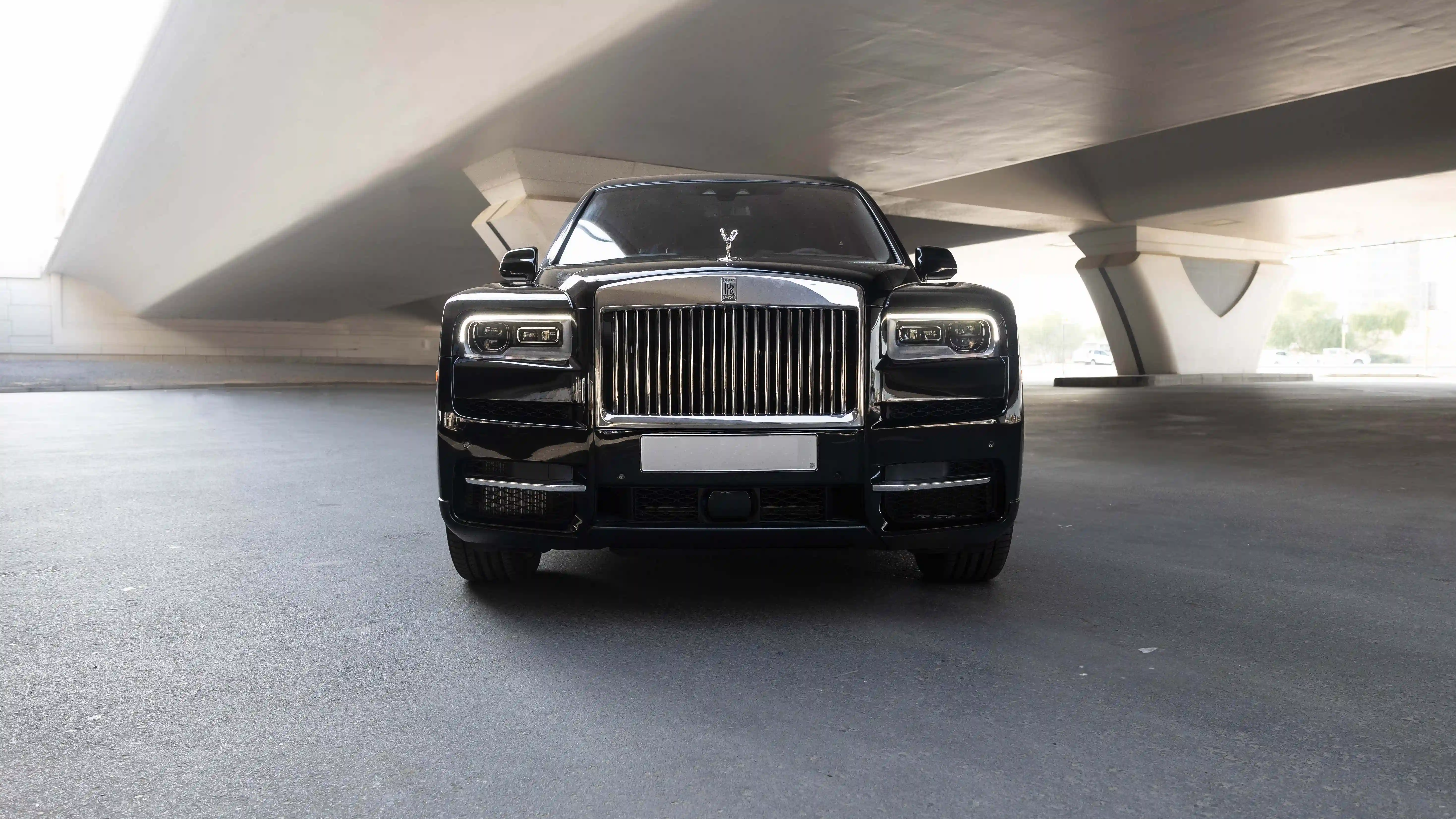 Rolls-Royce Cullinan Black