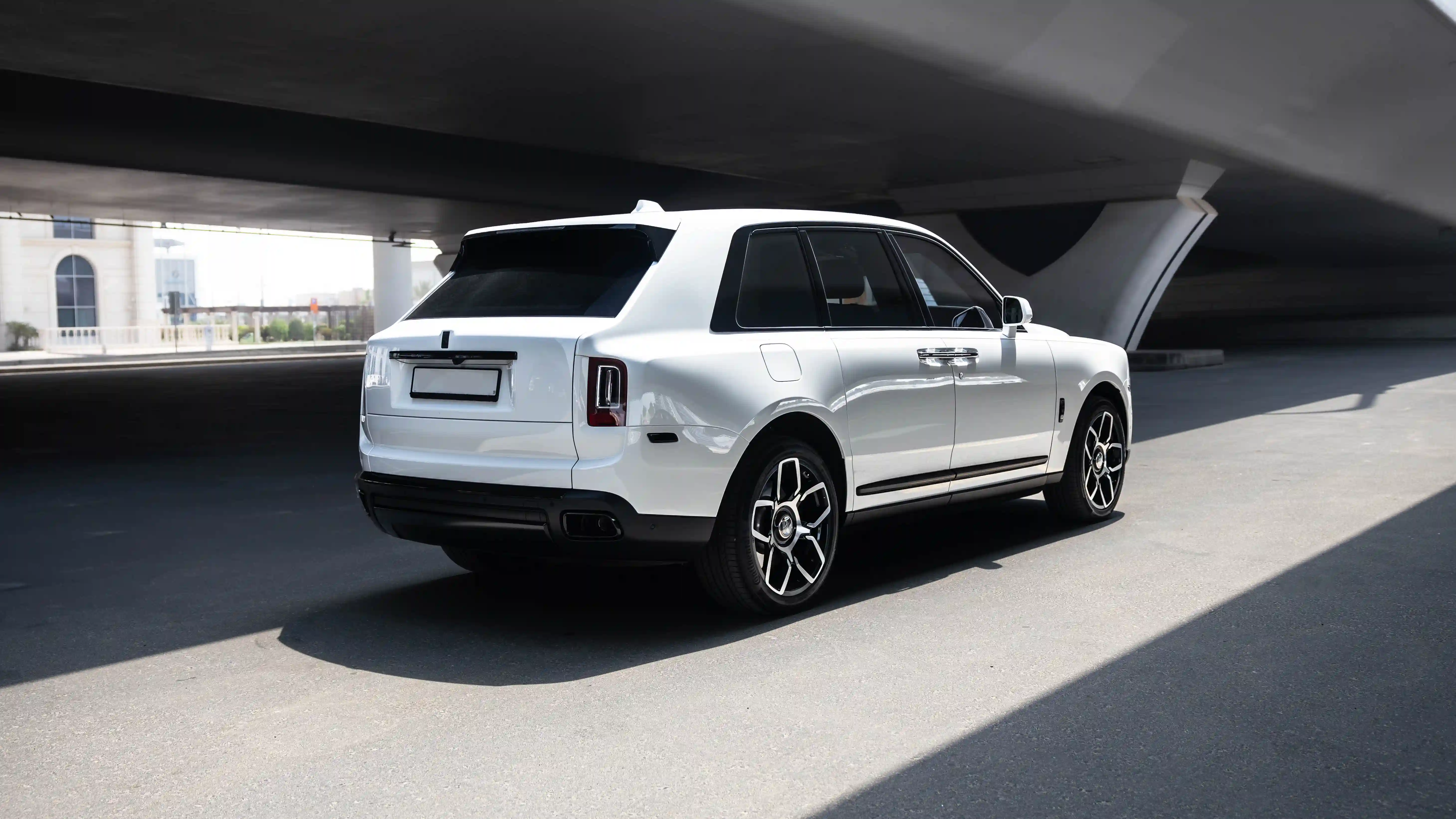 Rolls-Royce Cullinan White